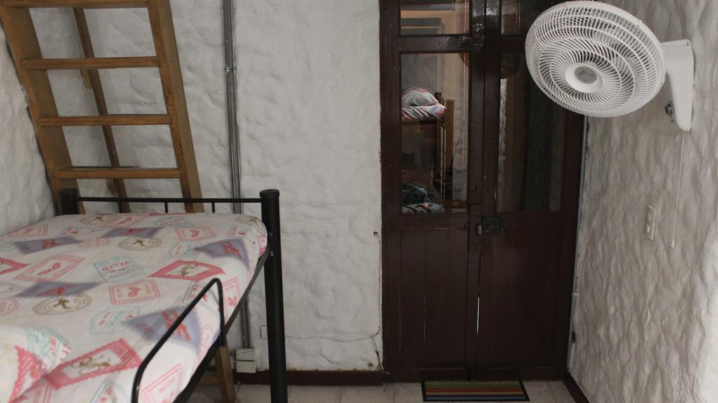 Mila Hostel Medellín Extérieur photo