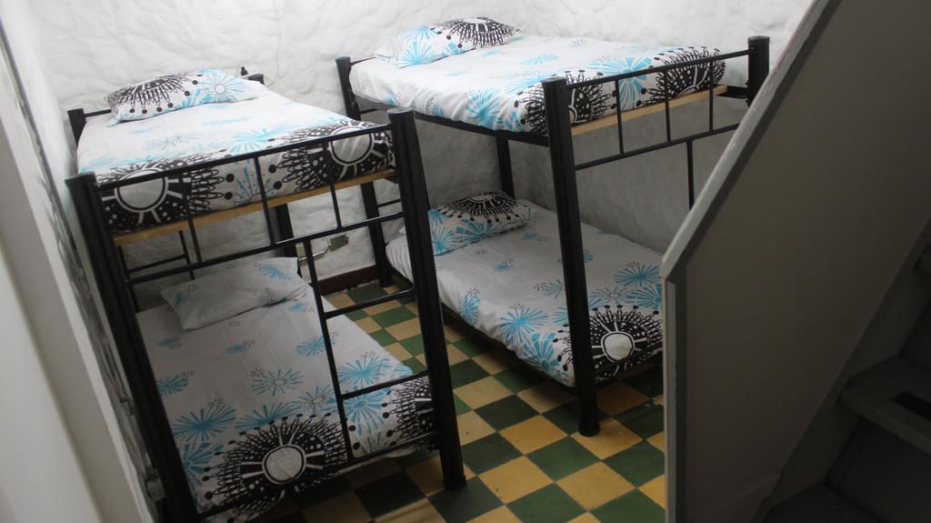 Mila Hostel Medellín Extérieur photo