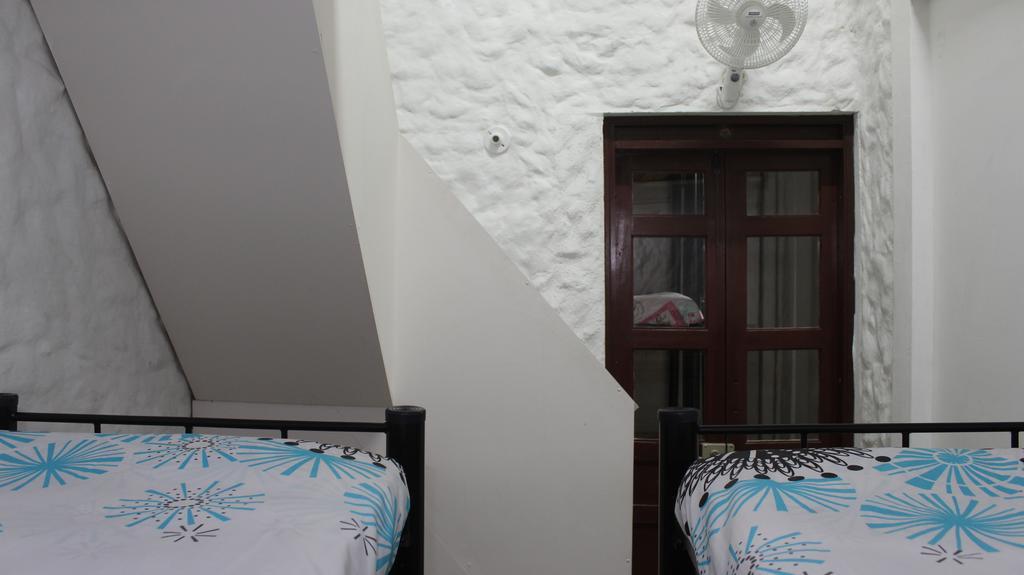 Mila Hostel Medellín Extérieur photo