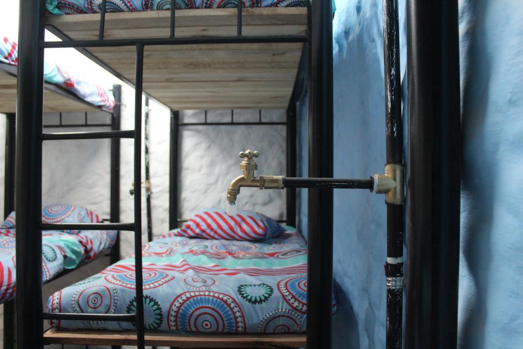 Mila Hostel Medellín Extérieur photo