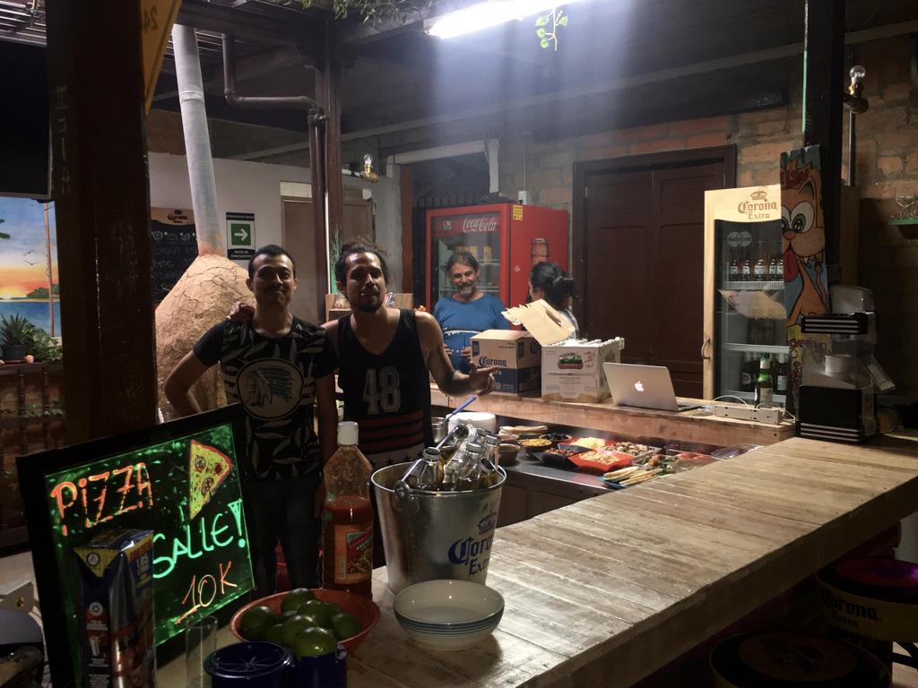 Mila Hostel Medellín Extérieur photo