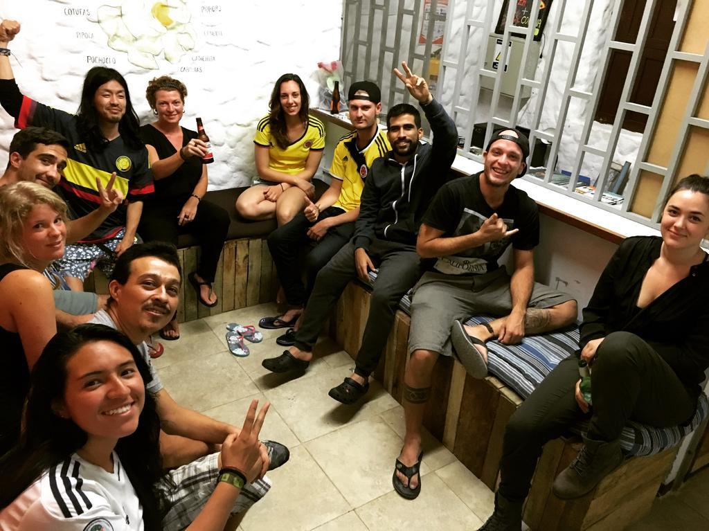 Mila Hostel Medellín Extérieur photo