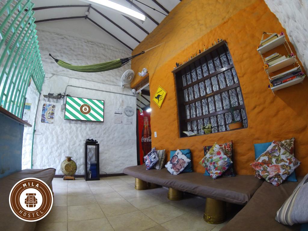 Mila Hostel Medellín Extérieur photo