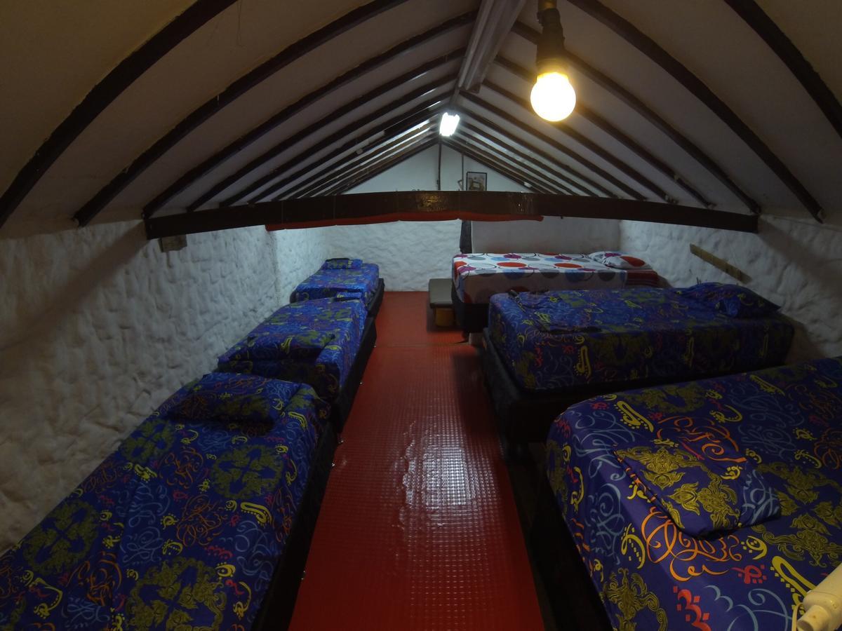 Mila Hostel Medellín Extérieur photo
